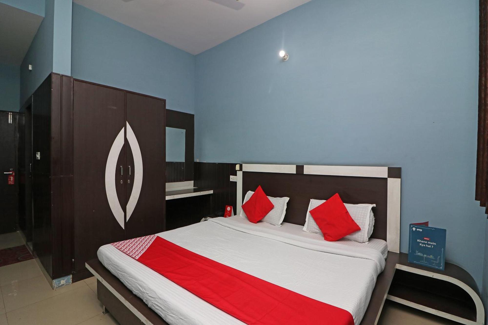 Hotel O Crown Tower Rāmpura Zewnętrze zdjęcie